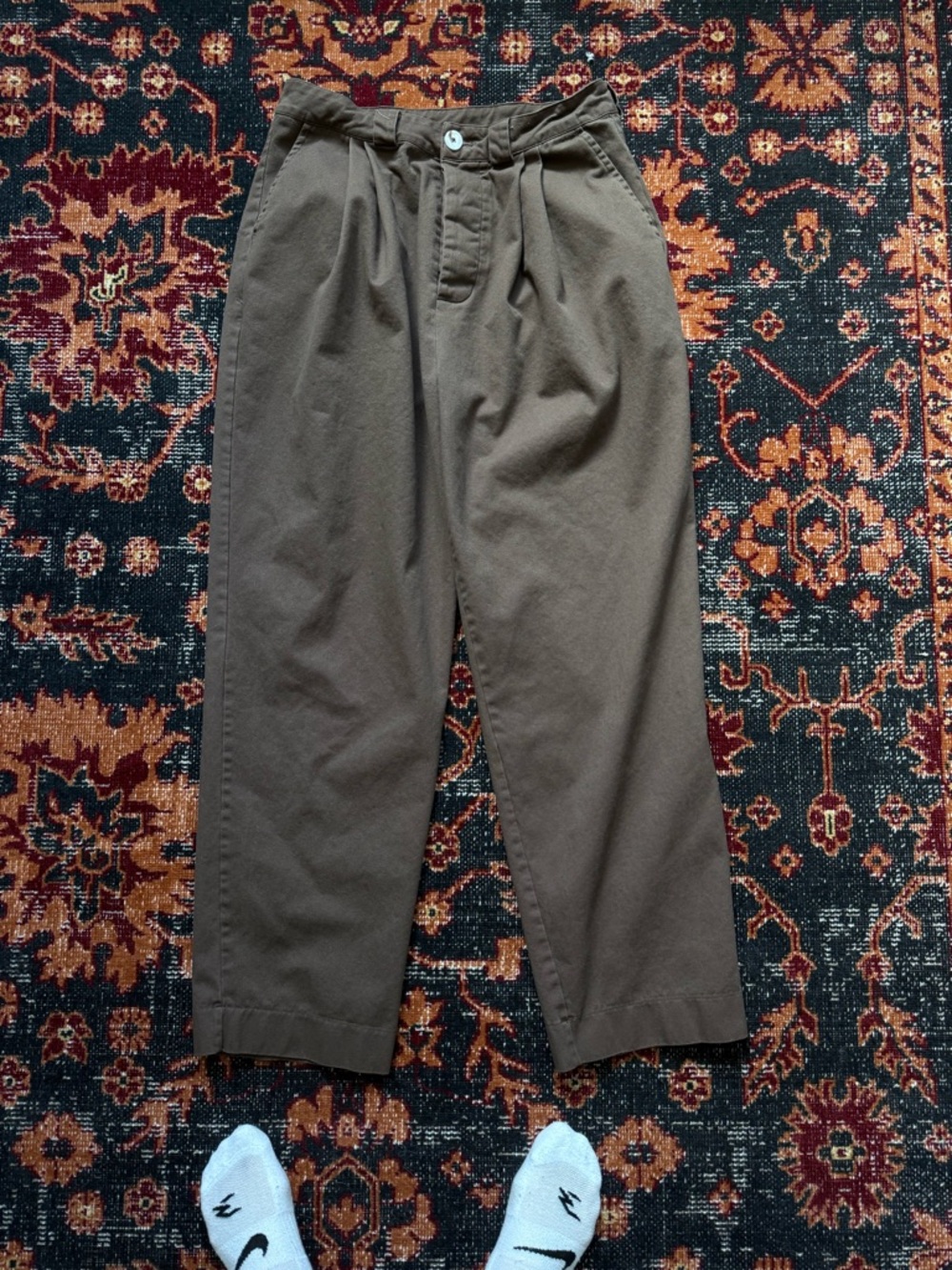 Elwood Brown Pleated Cotton Trousers